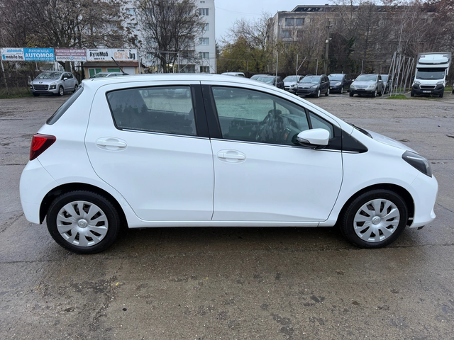 Toyota Yaris 1.4 D4D - автомобили, коли, обяви за нови и употребявани 4