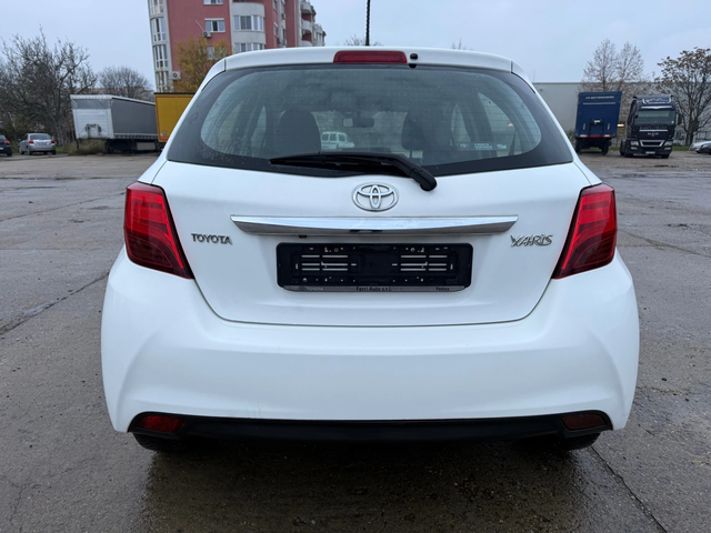 Toyota Yaris 1.4 D4D - автомобили, коли, обяви за нови и употребявани 7