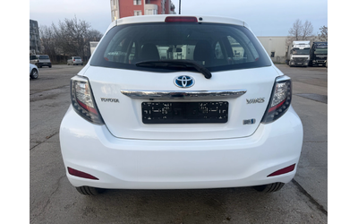 Toyota Yaris 1.5 Hybrid - автомобили, коли, обяви за нови и употребявани 7
