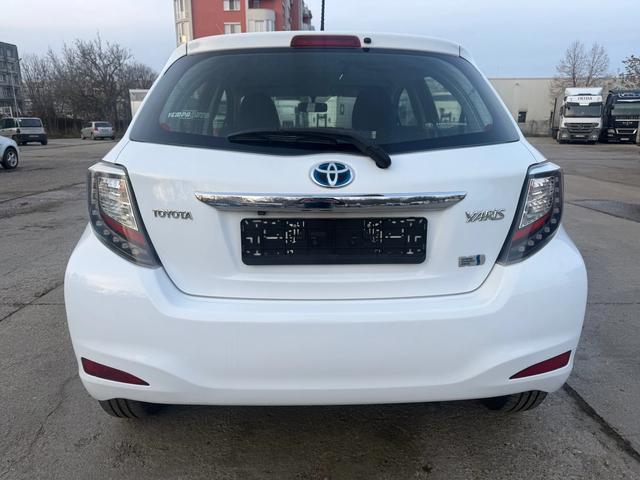 Toyota Yaris 1.5 Hybrid - автомобили, коли, обяви за нови и употребявани 7