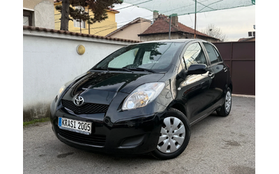 toyota-yaris - 0