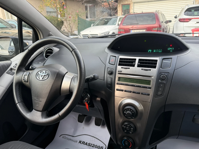 Toyota Yaris 1.3VVTI FACELIFT 101HP - автомобили, коли, обяви за нови и употребявани 10