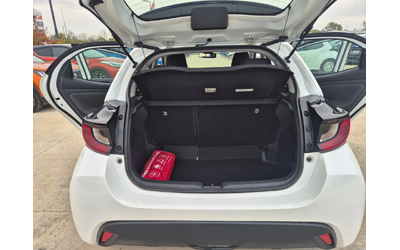 Toyota Yaris КАМЕРА 1, 5 Hybrid А/Т в Гаранция - автомобили, коли, обяви за нови и употребявани 10