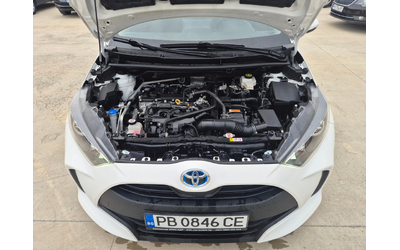 Toyota Yaris КАМЕРА 1, 5 Hybrid А/Т в Гаранция - автомобили, коли, обяви за нови и употребявани 15