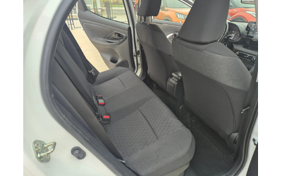 Toyota Yaris КАМЕРА 1, 5 Hybrid А/Т в Гаранция - автомобили, коли, обяви за нови и употребявани 9