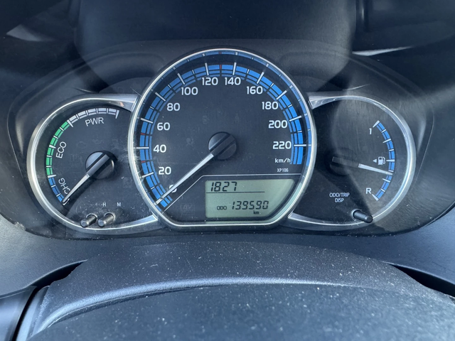 Toyota Yaris 1.5i Hybrid - автомобили, коли, обяви за нови и употребявани 10