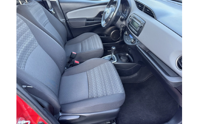 Toyota Yaris 1.5i Hybrid - автомобили, коли, обяви за нови и употребявани 14