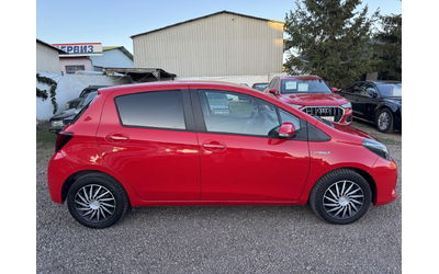 Toyota Yaris 1.5i Hybrid - автомобили, коли, обяви за нови и употребявани 7