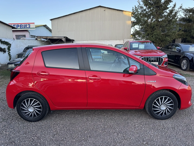 Toyota Yaris 1.5i Hybrid - автомобили, коли, обяви за нови и употребявани 7