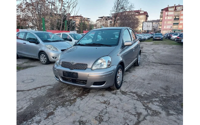 toyota-yaris - 0