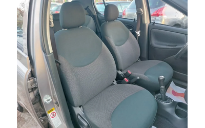 Toyota Yaris 1.4D4D - автомобили, коли, обяви за нови и употребявани 13