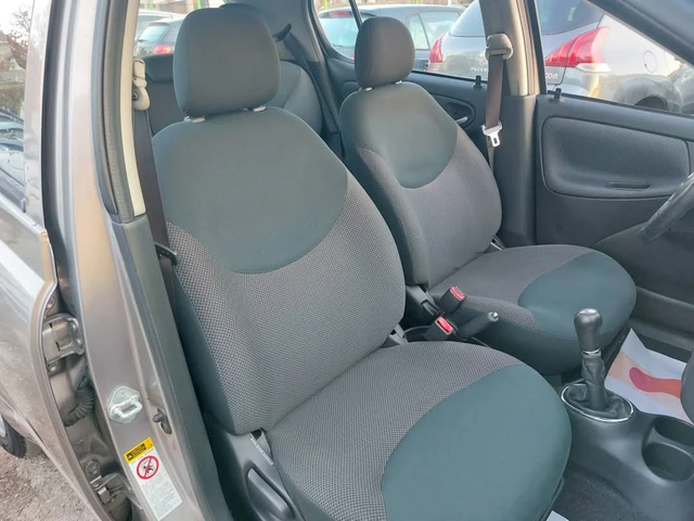 Toyota Yaris 1.4D4D - автомобили, коли, обяви за нови и употребявани 13