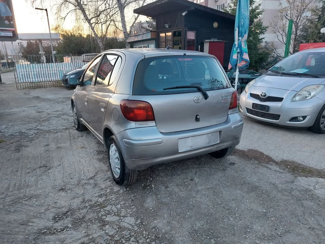 Toyota Yaris 1.4D4D - автомобили, коли, обяви за нови и употребявани 3