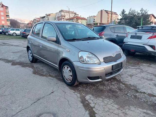 Toyota Yaris 1.4D4D - автомобили, коли, обяви за нови и употребявани 5