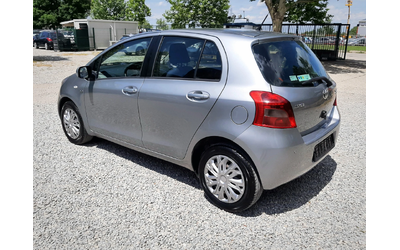 toyota-yaris - 5