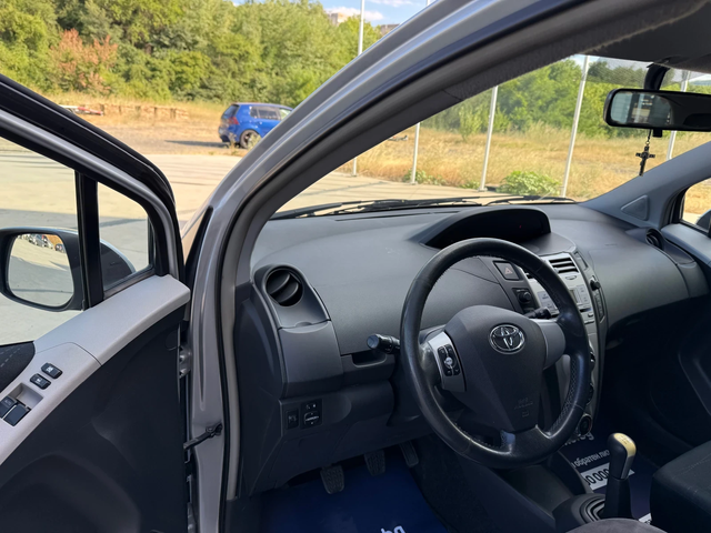 Toyota Yaris - автомобили, коли, обяви за нови и употребявани 13