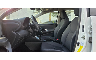 Toyota Yaris АВТОМАТИК ГАРАНЦИЯ 05.2031г. - автомобили, коли, обяви за нови и употребявани 7