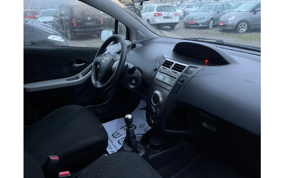 toyota-yaris - 4