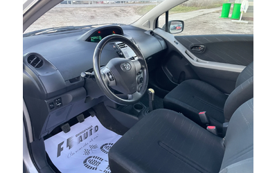 Toyota Yaris 1.3VVTI-KLIMA-ITALIA - автомобили, коли, обяви за нови и употребявани 10