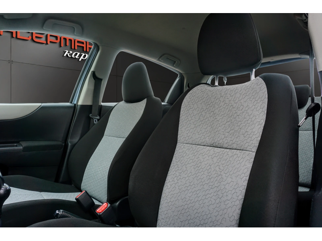 Toyota Yaris 1.0i LOUNGE - автомобили, коли, обяви за нови и употребявани 8