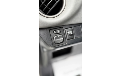 Toyota Yaris 1.3VVT-i* FACE* DYNAMIC* 80000KM* СОБСТВЕН ЛИЗИНГ - автомобили, коли, обяви за нови и употребявани 11