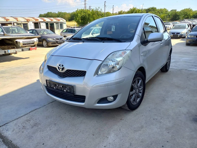Toyota Yaris 1.3vvt-i 101k* FACE* UNIKAT* - автомобили, коли, обяви за нови и употребявани 0