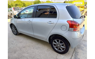 toyota-yaris - 3