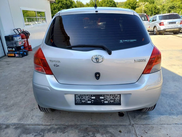 Toyota Yaris 1.3vvt-i 101k* FACE* UNIKAT* - автомобили, коли, обяви за нови и употребявани 5