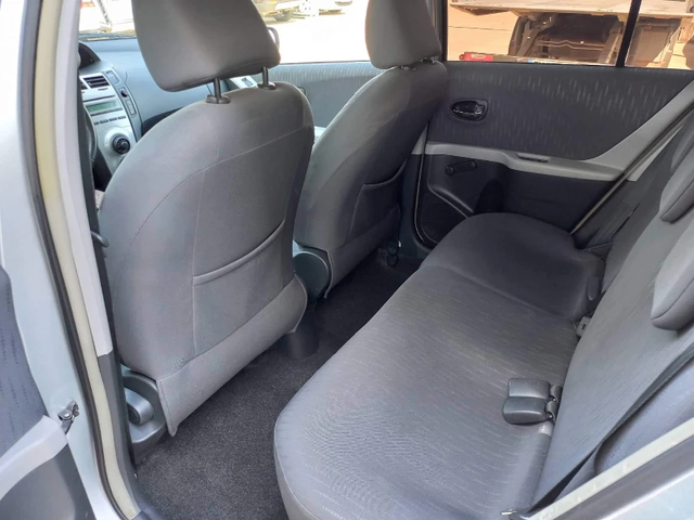 Toyota Yaris 1.3vvt-i 101k* FACE* UNIKAT* - автомобили, коли, обяви за нови и употребявани 7
