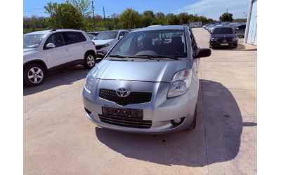 toyota-yaris - 0