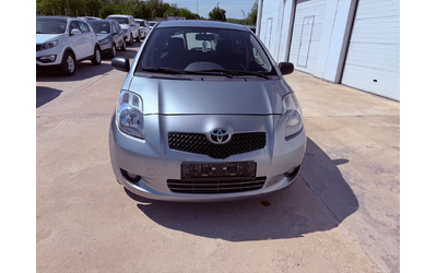 Toyota Yaris 1.3vvt-i 87k.c UNIKAT - автомобили, коли, обяви за нови и употребявани 10