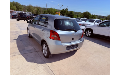 toyota-yaris - 4
