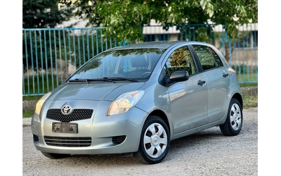 toyota-yaris - 0