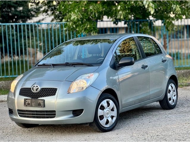 Toyota Yaris 1.0i~70hp~ITALY~КЛИМАТИК~130000км! - автомобили, коли, обяви за нови и употребявани 0