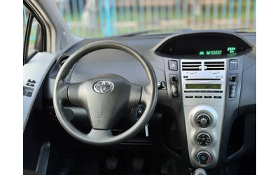 Toyota Yaris 1.0i~70hp~ITALY~КЛИМАТИК~130000км! - автомобили, коли, обяви за нови и употребявани 10