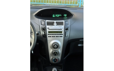Toyota Yaris 1.0i~70hp~ITALY~КЛИМАТИК~130000км! - автомобили, коли, обяви за нови и употребявани 11