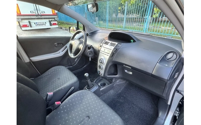 Toyota Yaris 1.0i~70hp~ITALY~КЛИМАТИК~130000км! - автомобили, коли, обяви за нови и употребявани 13