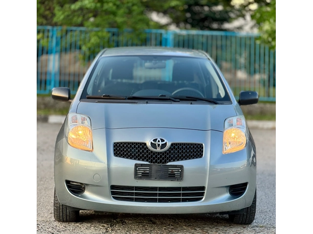 Toyota Yaris 1.0i~70hp~ITALY~КЛИМАТИК~130000км! - автомобили, коли, обяви за нови и употребявани 1