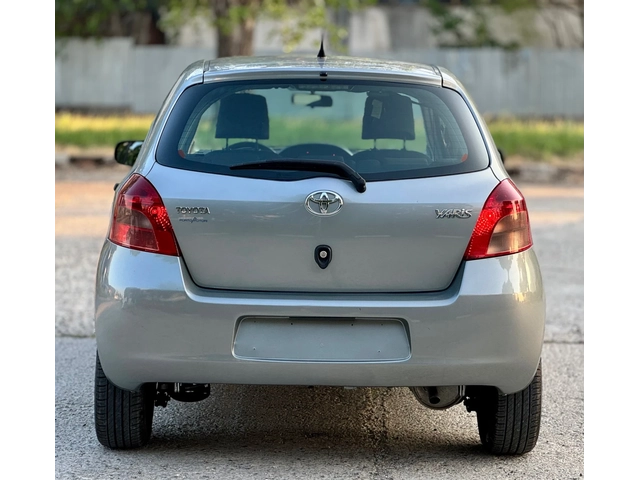 Toyota Yaris 1.0i~70hp~ITALY~КЛИМАТИК~130000км! - автомобили, коли, обяви за нови и употребявани 5