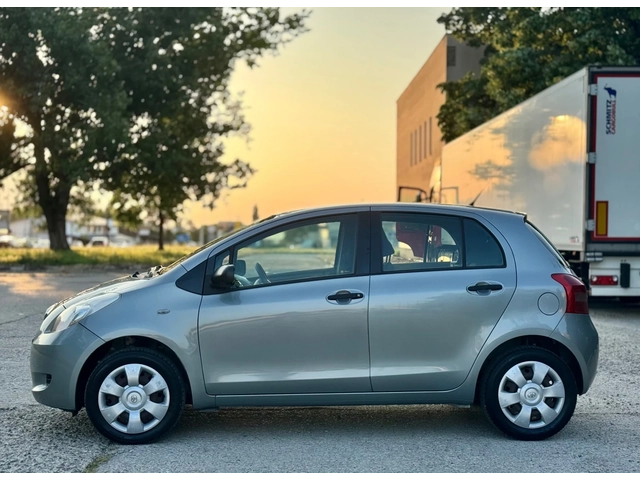 Toyota Yaris 1.0i~70hp~ITALY~КЛИМАТИК~130000км! - автомобили, коли, обяви за нови и употребявани 7