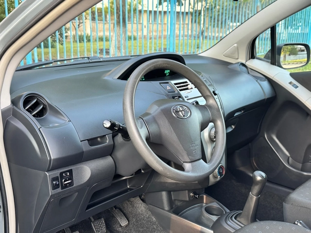 Toyota Yaris 1.0i~70hp~ITALY~КЛИМАТИК~130000км! - автомобили, коли, обяви за нови и употребявани 8