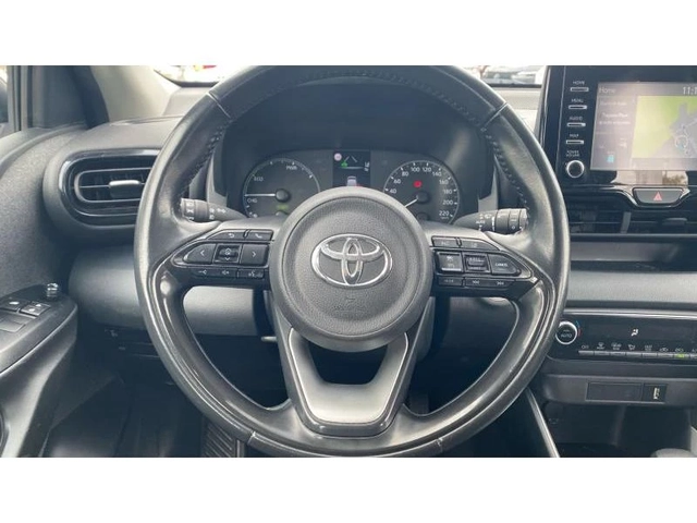 Toyota Yaris 1.5 HEV - автомобили, коли, обяви за нови и употребявани 15
