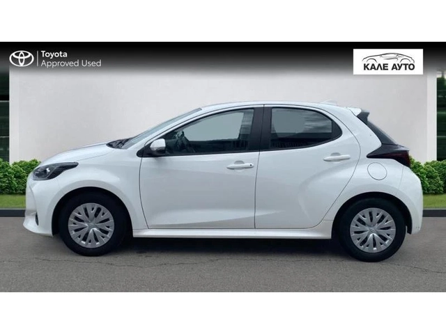 Toyota Yaris 1.5 HEV - автомобили, коли, обяви за нови и употребявани 3