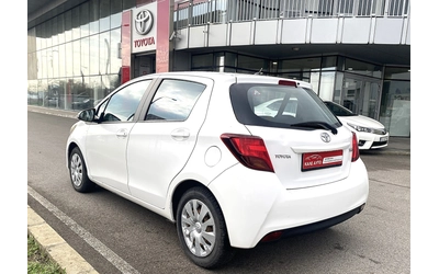 toyota-yaris - 3