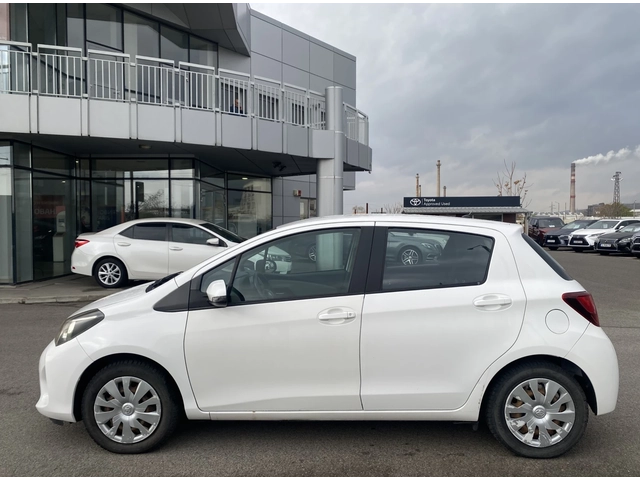 Toyota Yaris 1.3 VVT-i MT, LPG - автомобили, коли, обяви за нови и употребявани 7