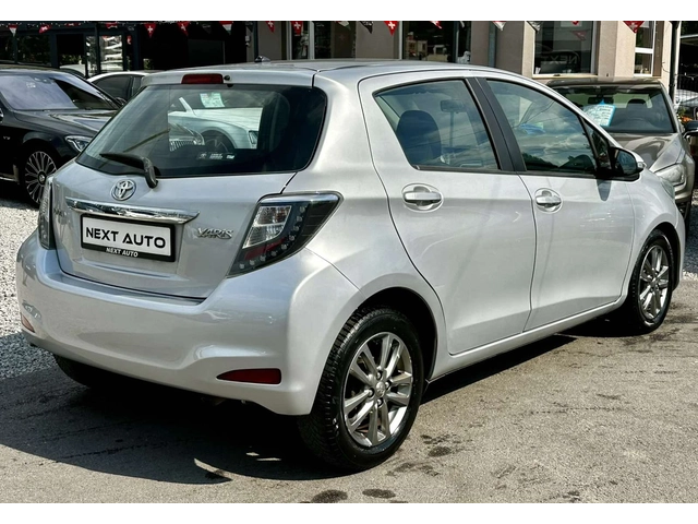 Toyota Yaris 1.4D 90HP E5B КАМЕРА - автомобили, коли, обяви за нови и употребявани 4
