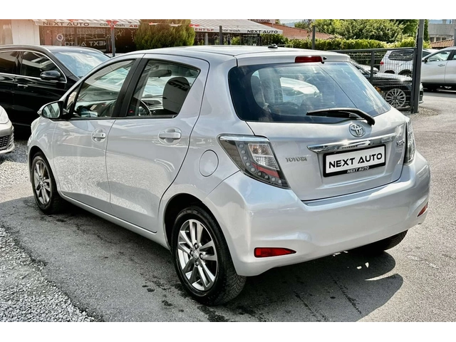 Toyota Yaris 1.4D 90HP E5B КАМЕРА - автомобили, коли, обяви за нови и употребявани 6