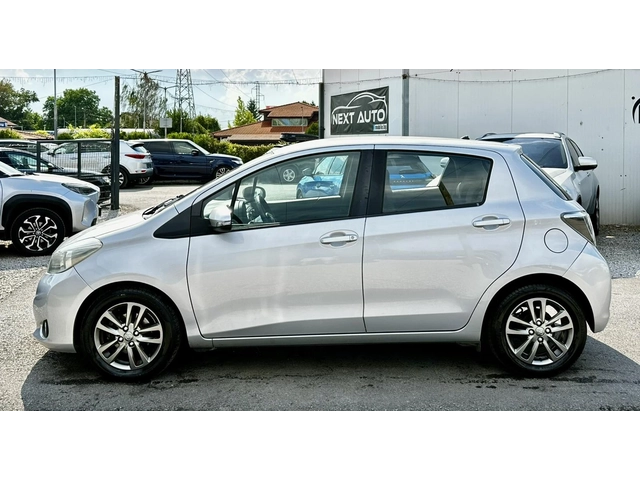 Toyota Yaris 1.4D 90HP E5B КАМЕРА - автомобили, коли, обяви за нови и употребявани 7