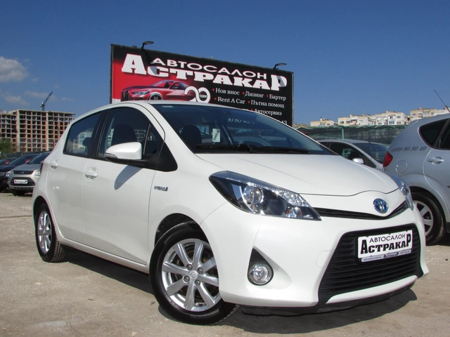 Toyota Yaris 1.5i HYBRID - автомобили, коли, обяви за нови и употребявани 0
