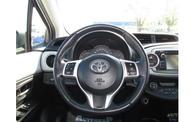 Toyota Yaris 1.5i HYBRID - автомобили, коли, обяви за нови и употребявани 11